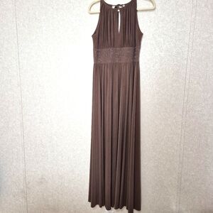 R&M Richards Elegant Brown Maxi Dress..SIZE:6